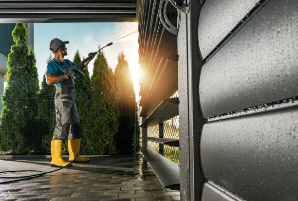 Best Pool Deck Cleaning  in Belford, NJ